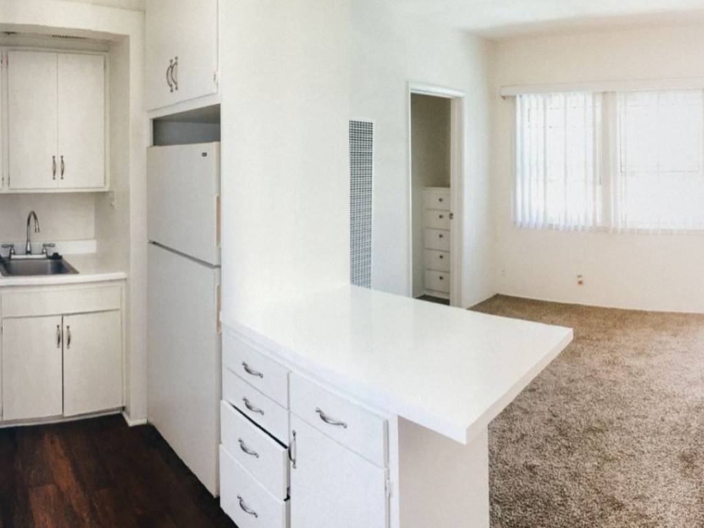 Photos and Video of Strathmore Veteran in Los Angeles, CA